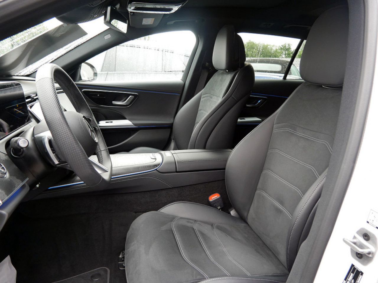 Mercedes-Benz E-Klasse – Bild 16