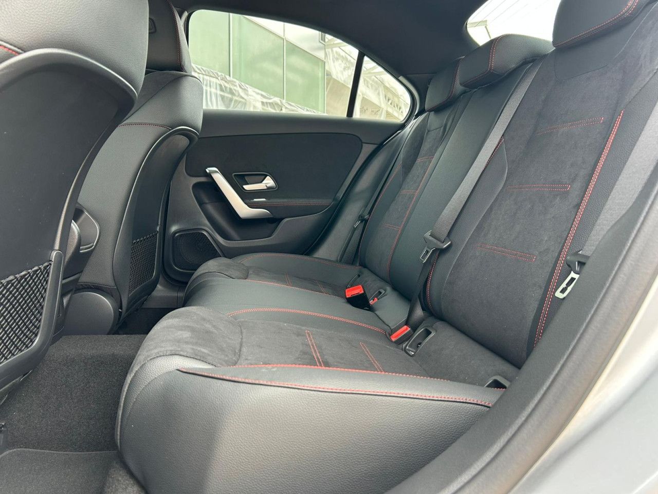 Imagem do veículo 9 / 11