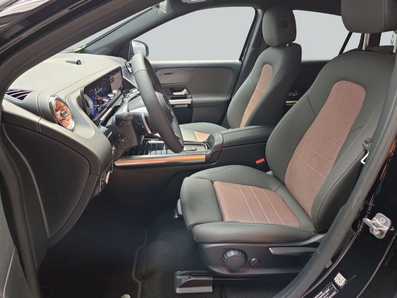 Mercedes-Benz EQA – Bild 11