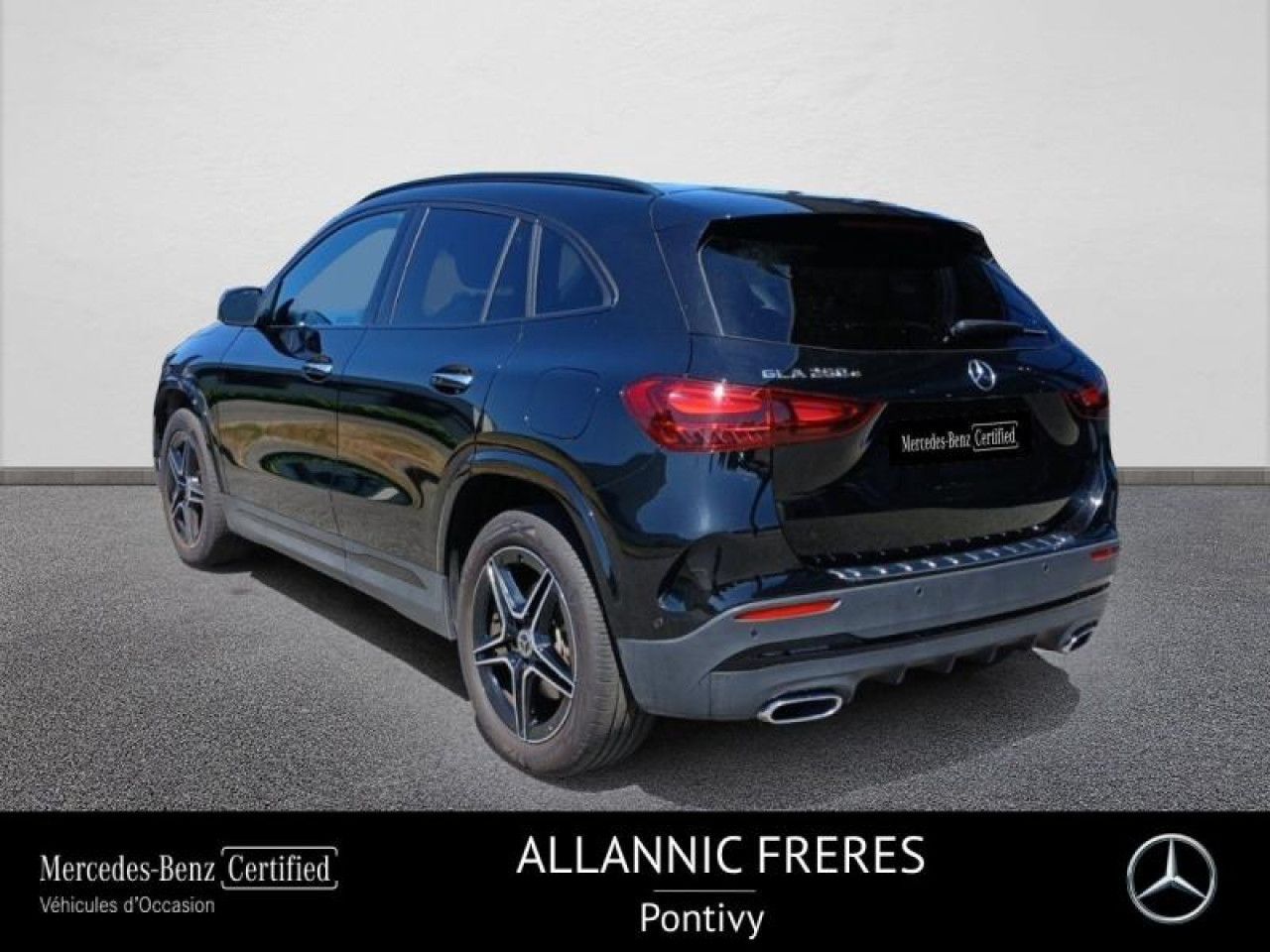 Photo du v&eacute;hicule 3 / 18