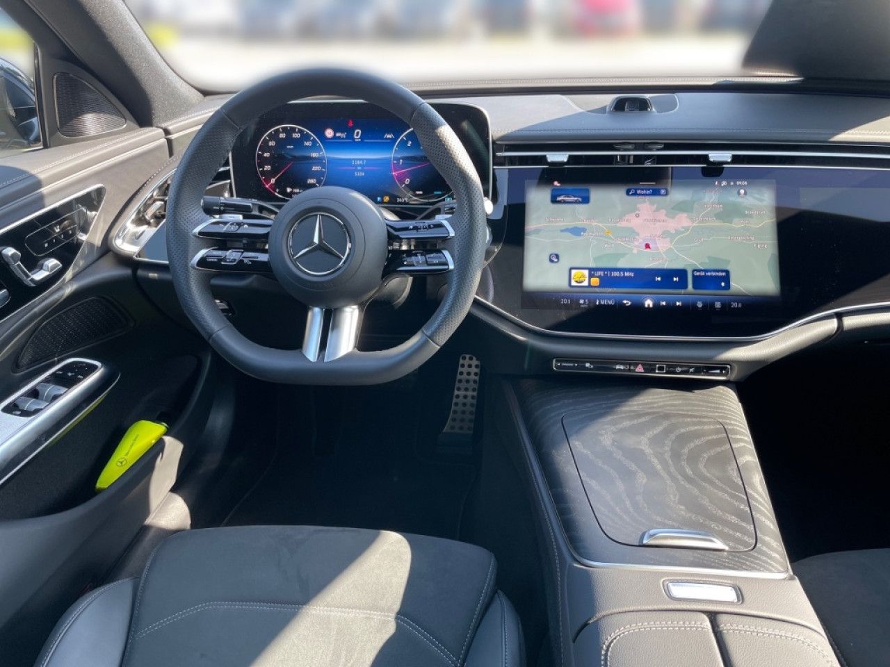 Mercedes-Benz E-Klasse – Bild 10