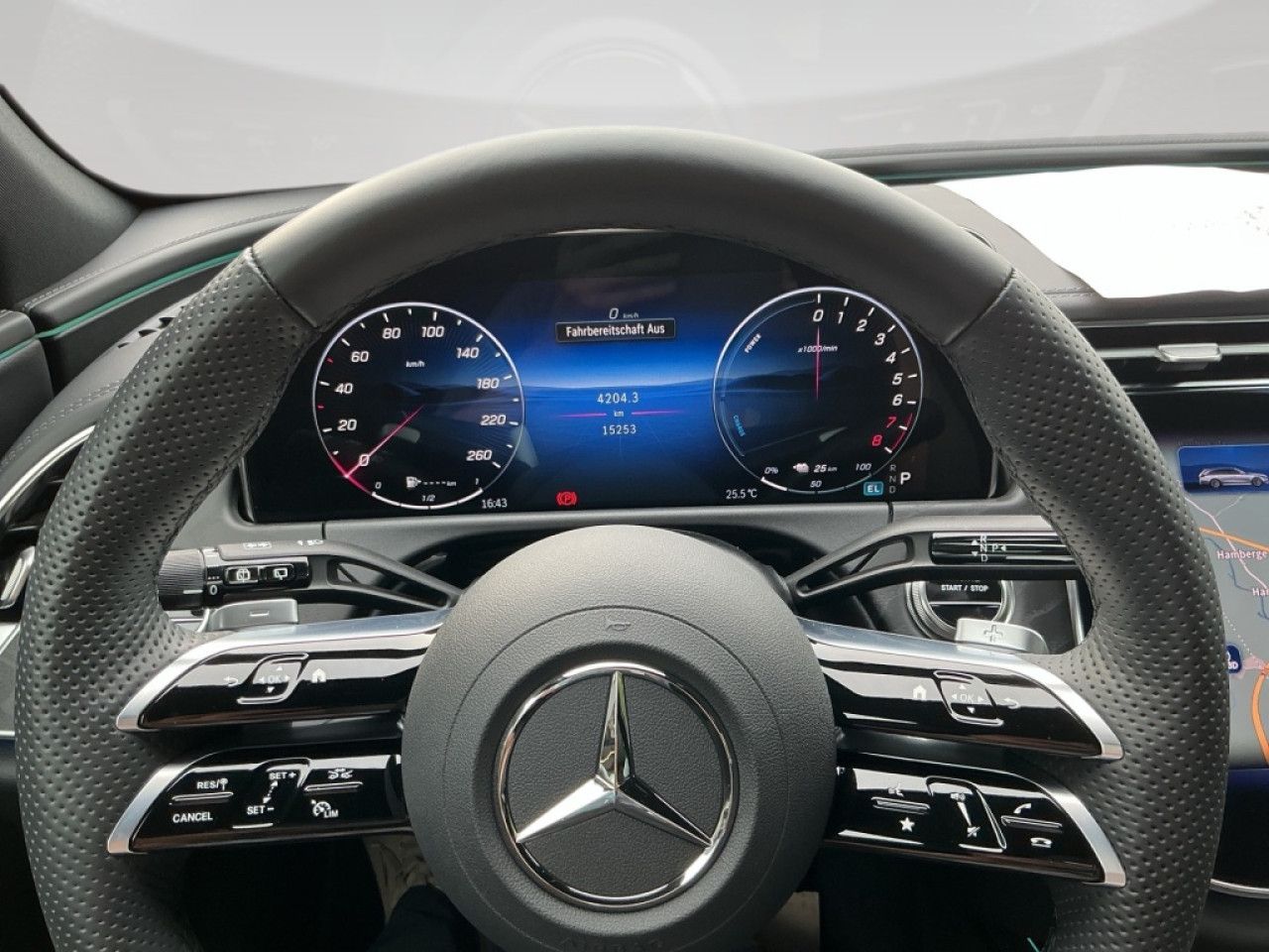 Mercedes-Benz E-Klasse – Bild 15