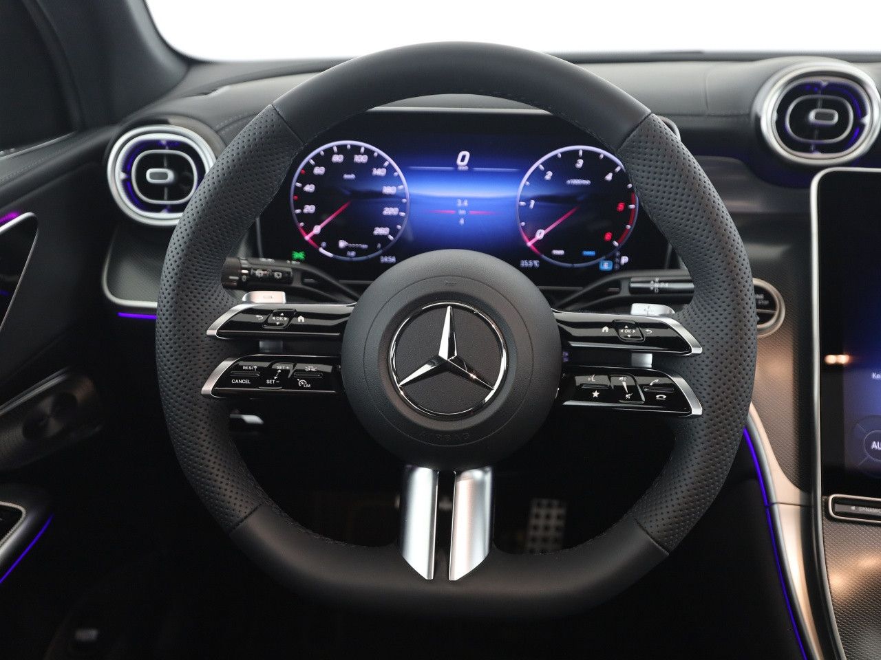 Mercedes-Benz GLC – Bild 11