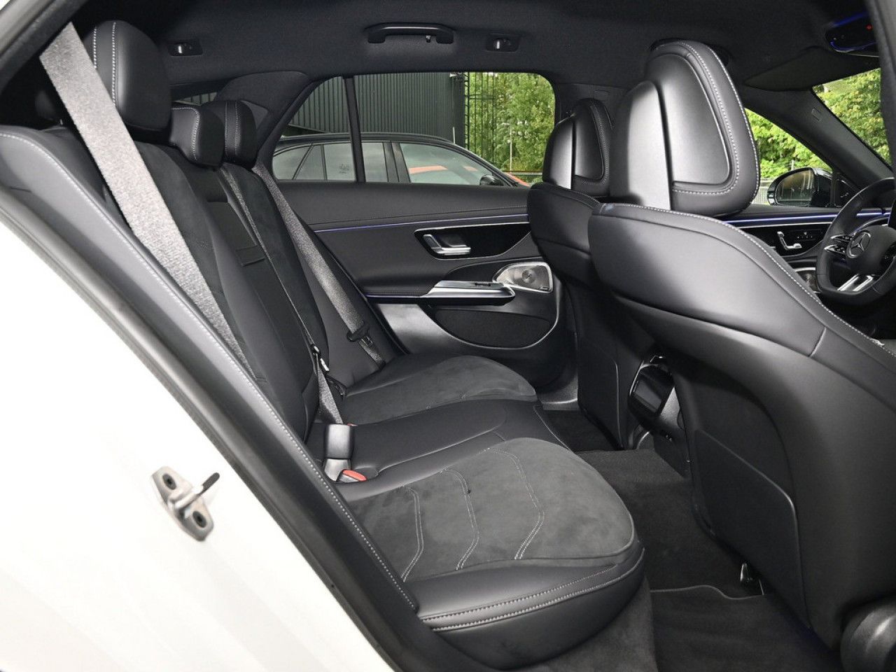 Mercedes-Benz E-Klasse – Bild 9