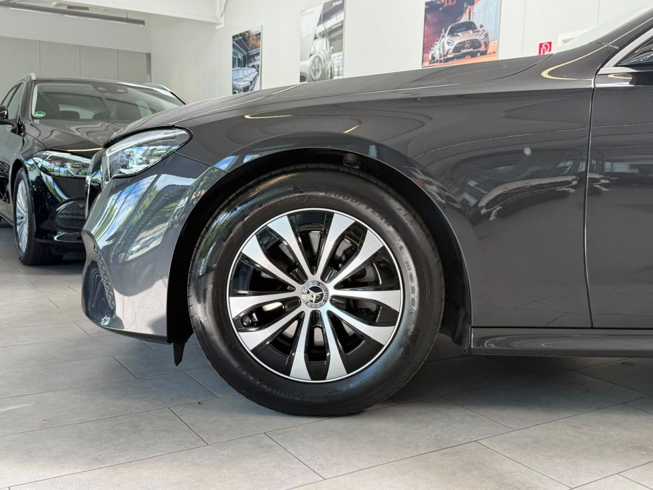 Mercedes-Benz E-Klasse – Bild 11