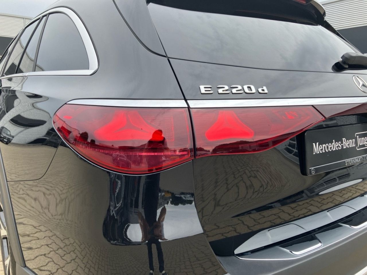 Mercedes-Benz E-Klasse – Bild 11