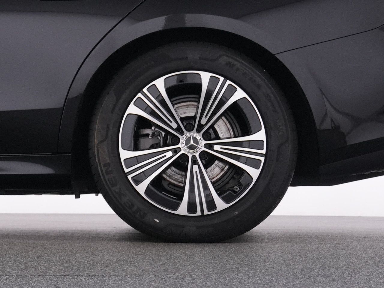 Mercedes-Benz E-Klasse – Bild 20