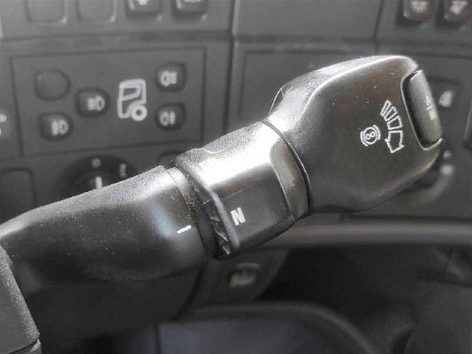Vehicle image 8 / 11