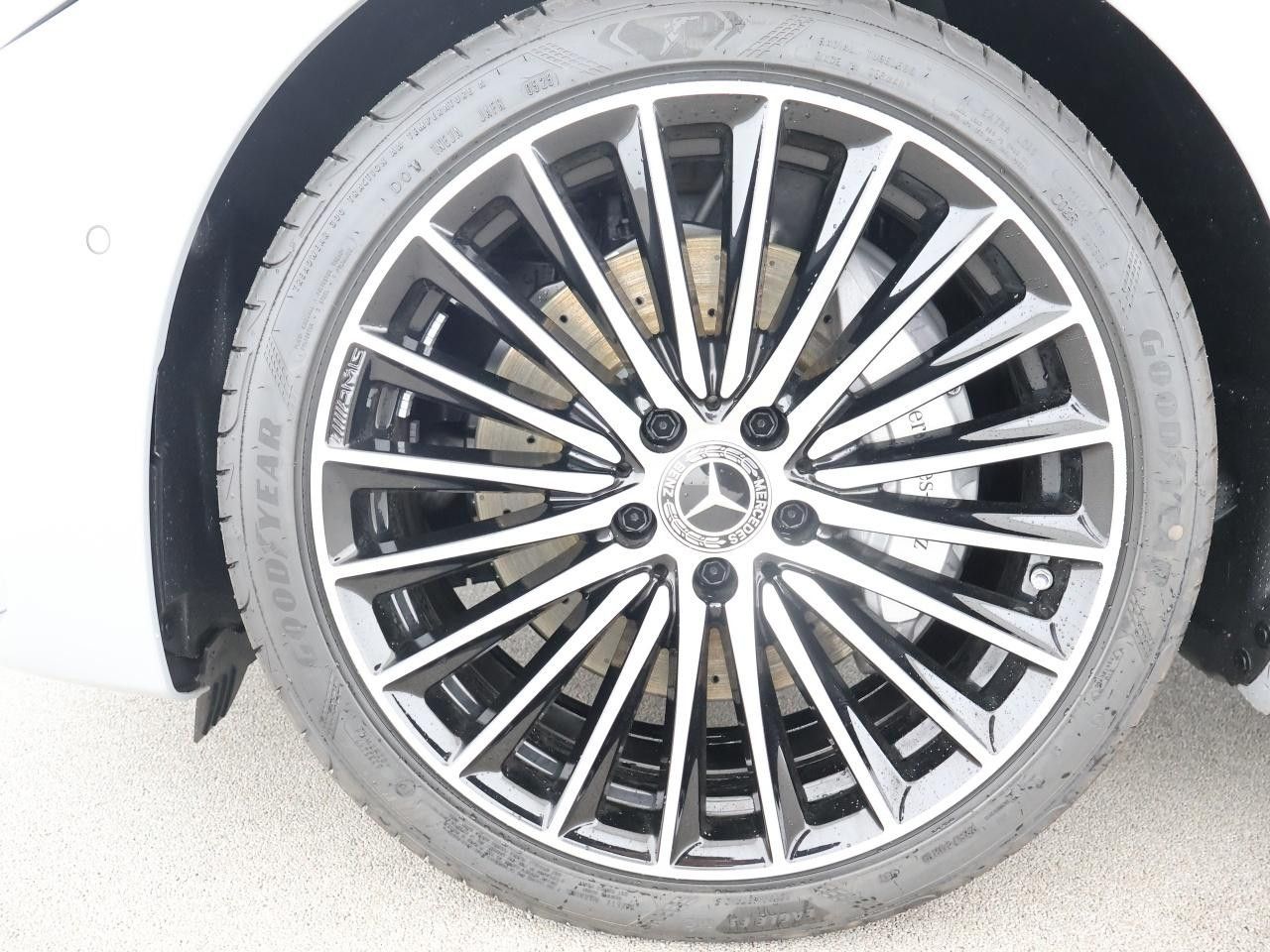 Mercedes-Benz C-Klasse – Bild 16