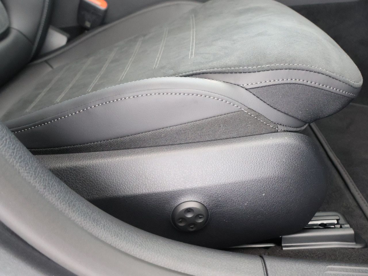 Mercedes-Benz C-Klasse – Bild 17