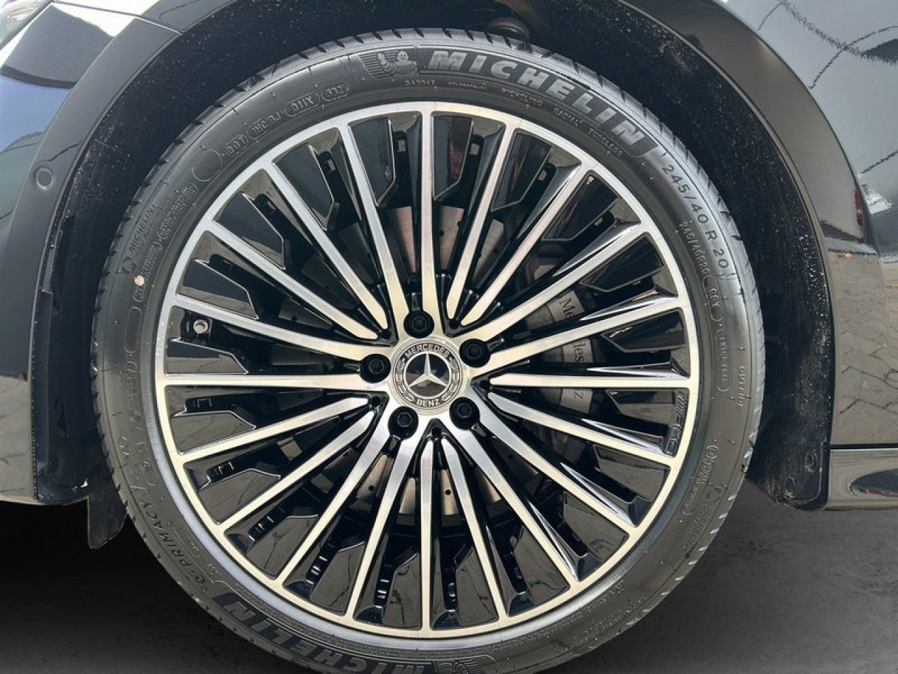 Mercedes-Benz E-Klasse – Bild 7