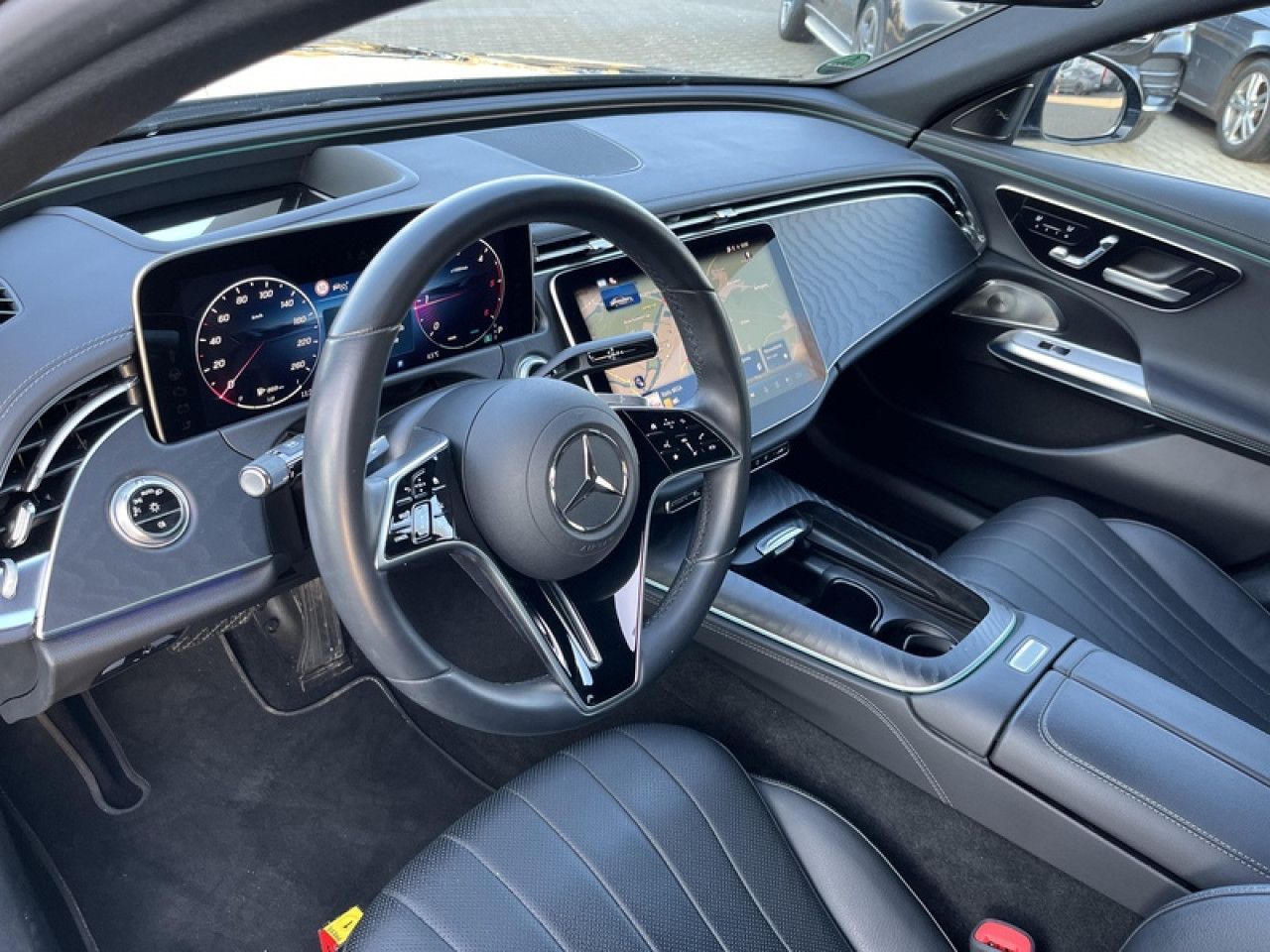 Zdjęcie pojazdu 10 / 17