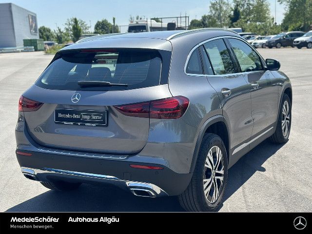 Mercedes-Benz GLA 220