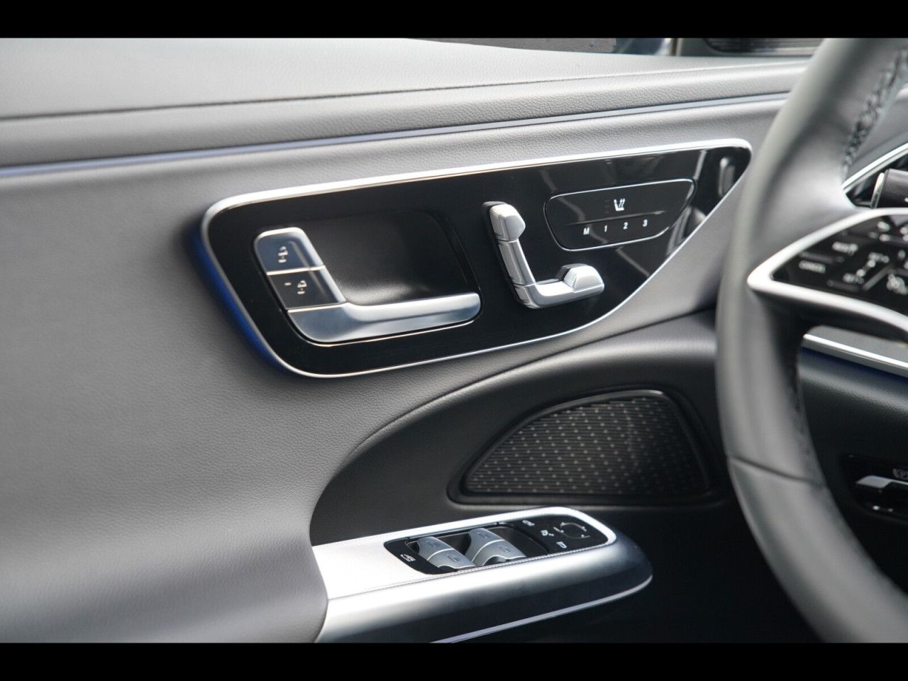 Mercedes-Benz E-Klasse – Bild 15