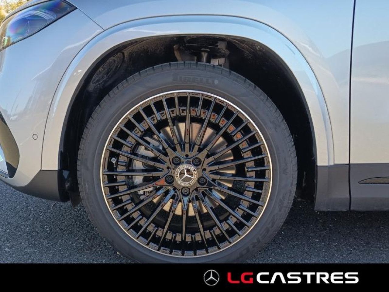 Photo du v&eacute;hicule 17 / 18