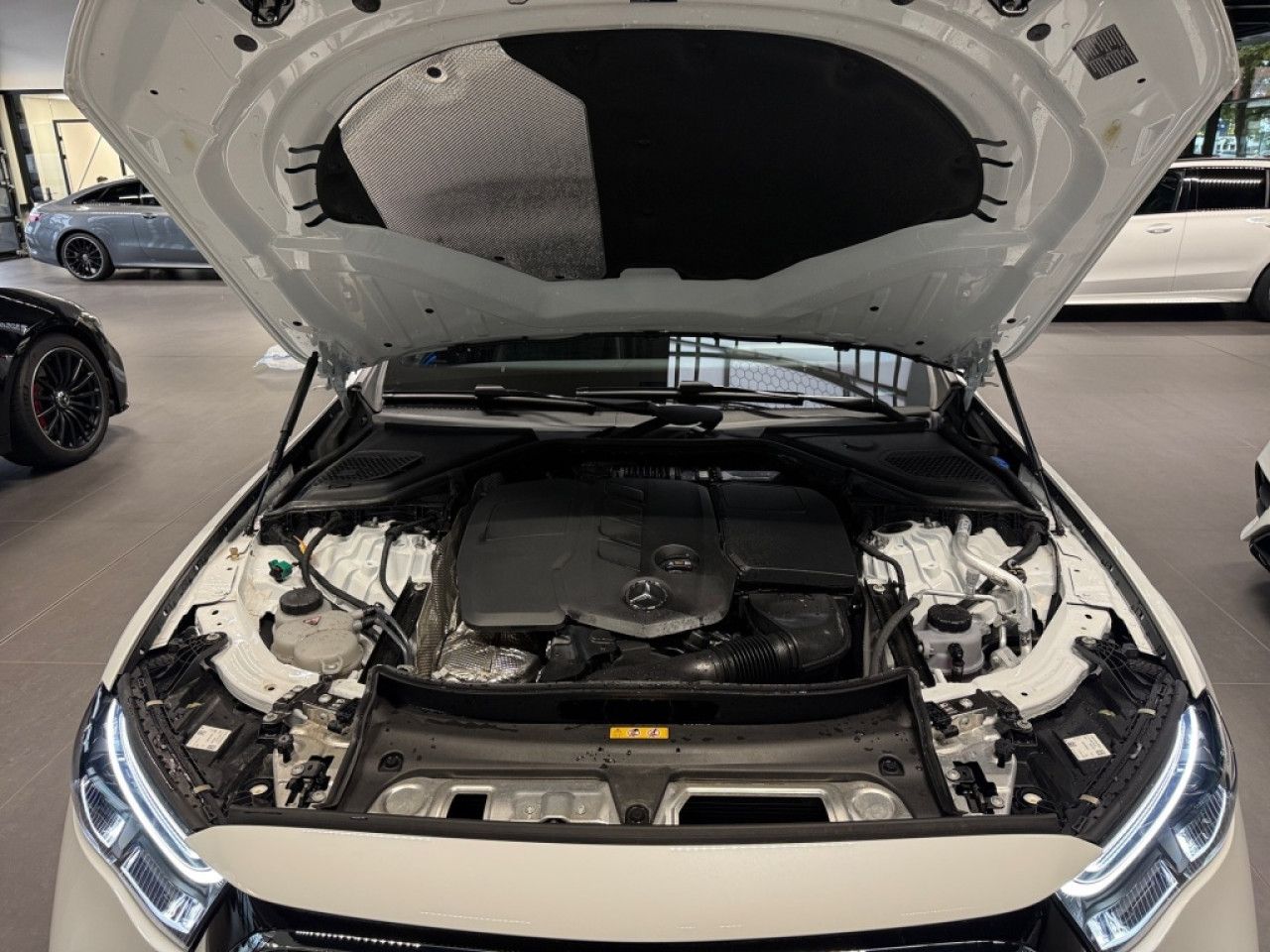 Mercedes-Benz E-Klasse – Bild 4
