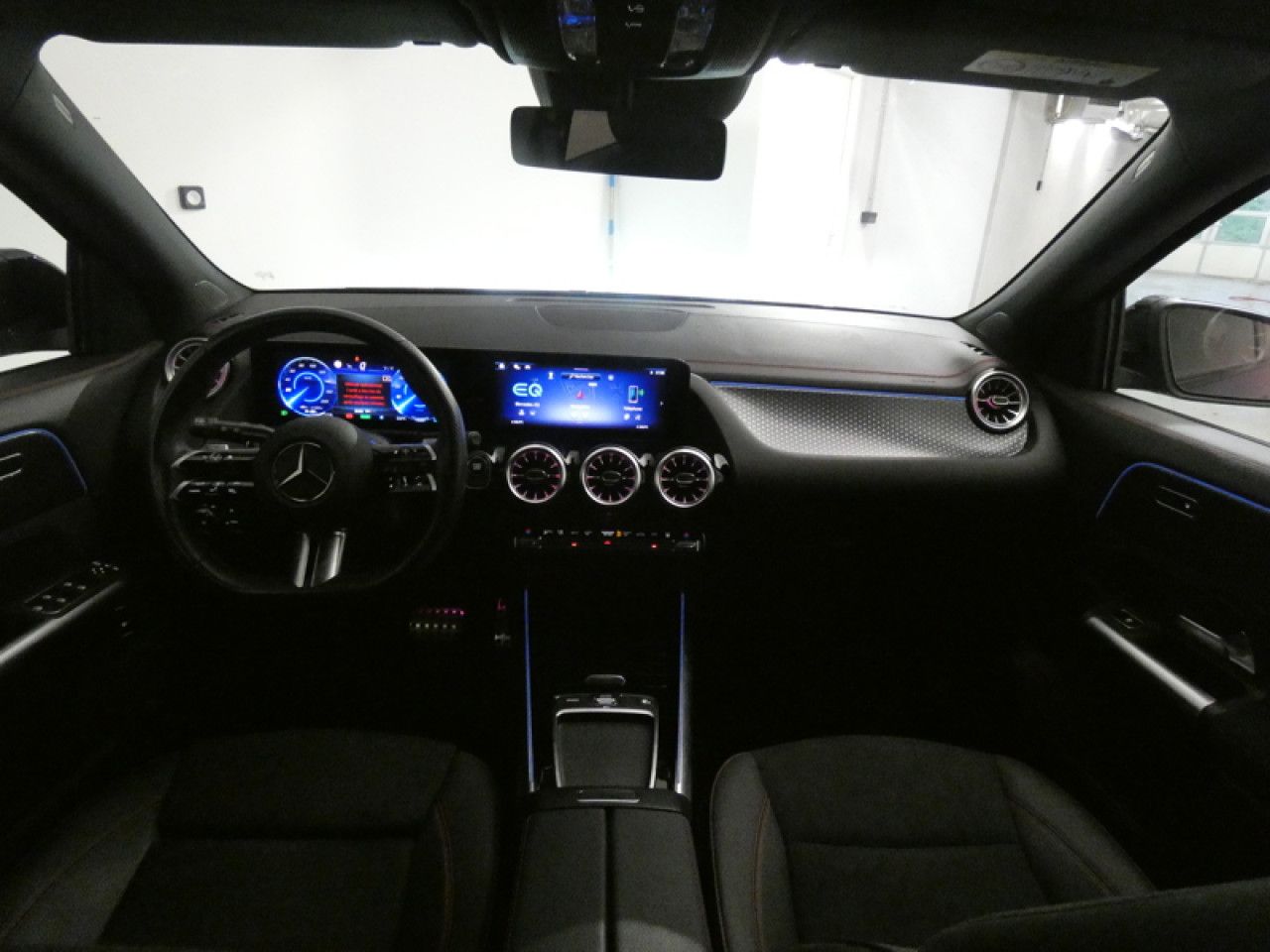 Photo du v&eacute;hicule 9 / 18