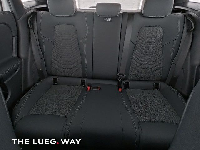 Mercedes-Benz GLA 220