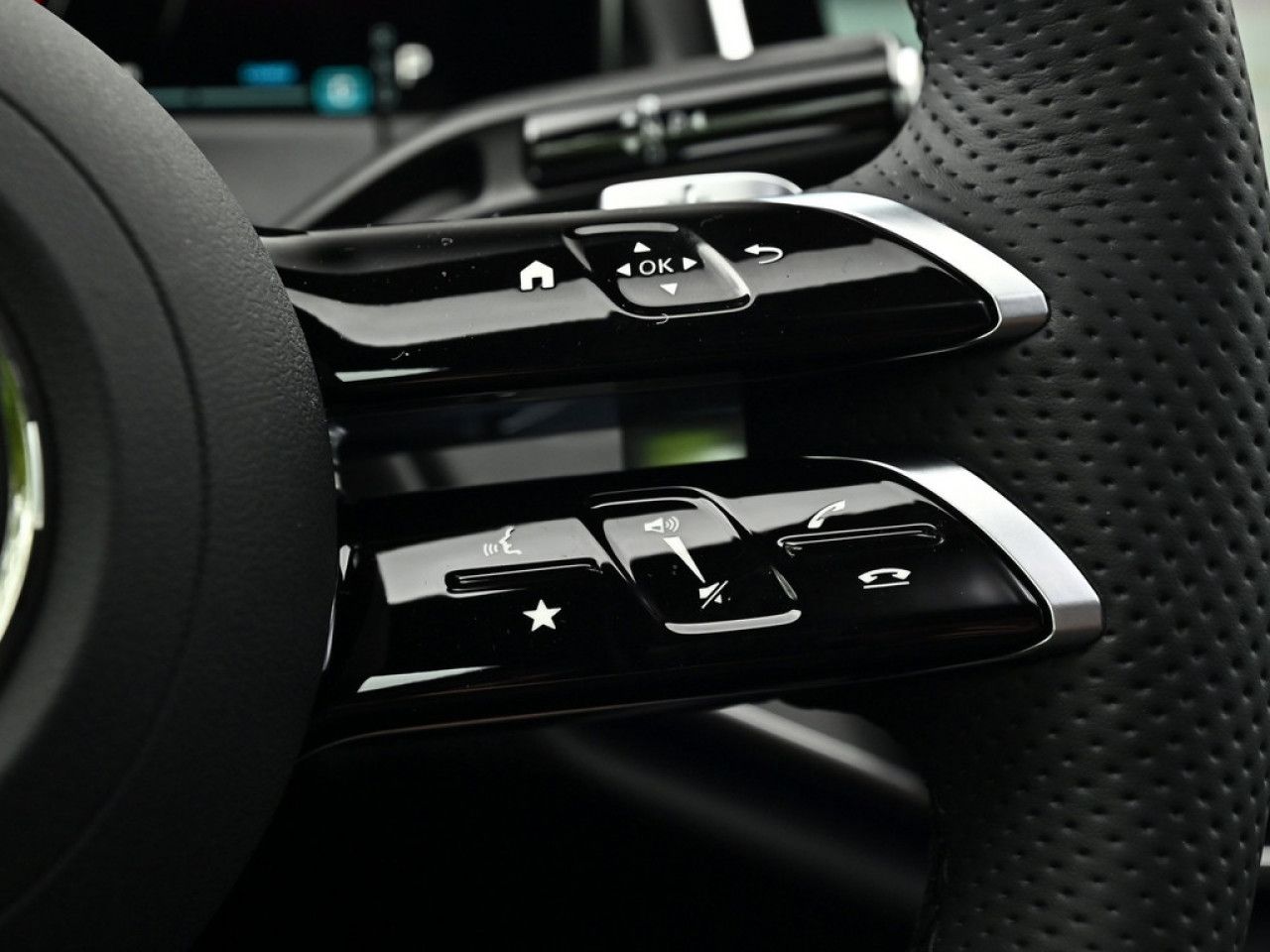 Mercedes-Benz E-Klasse – Bild 17