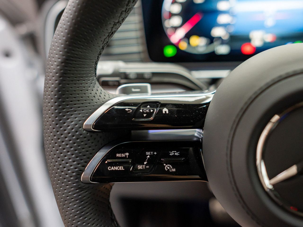 Mercedes-Benz GLS – Bild 14