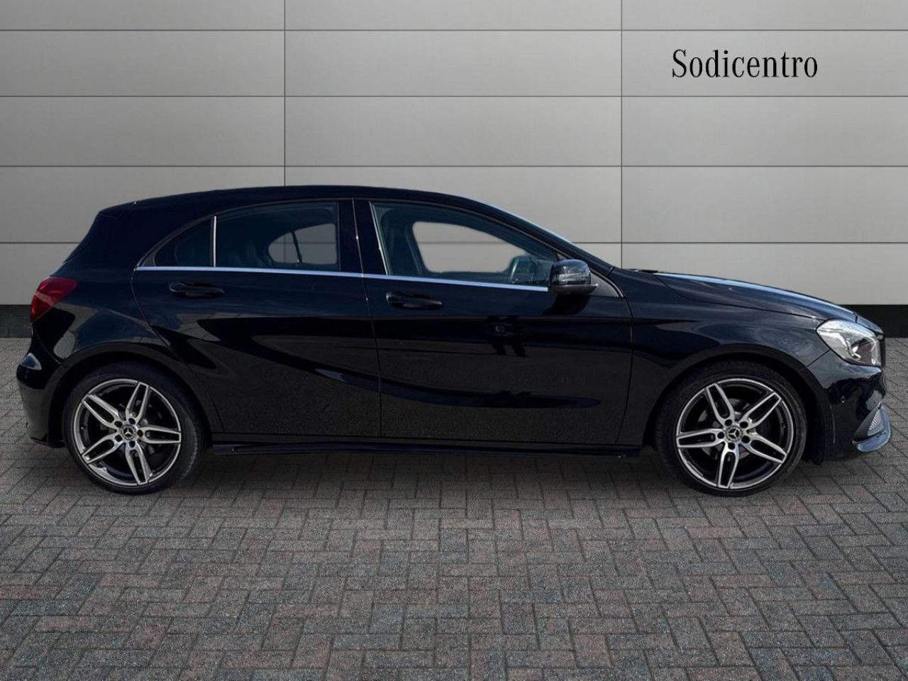 Imagem do veículo 7 / 19