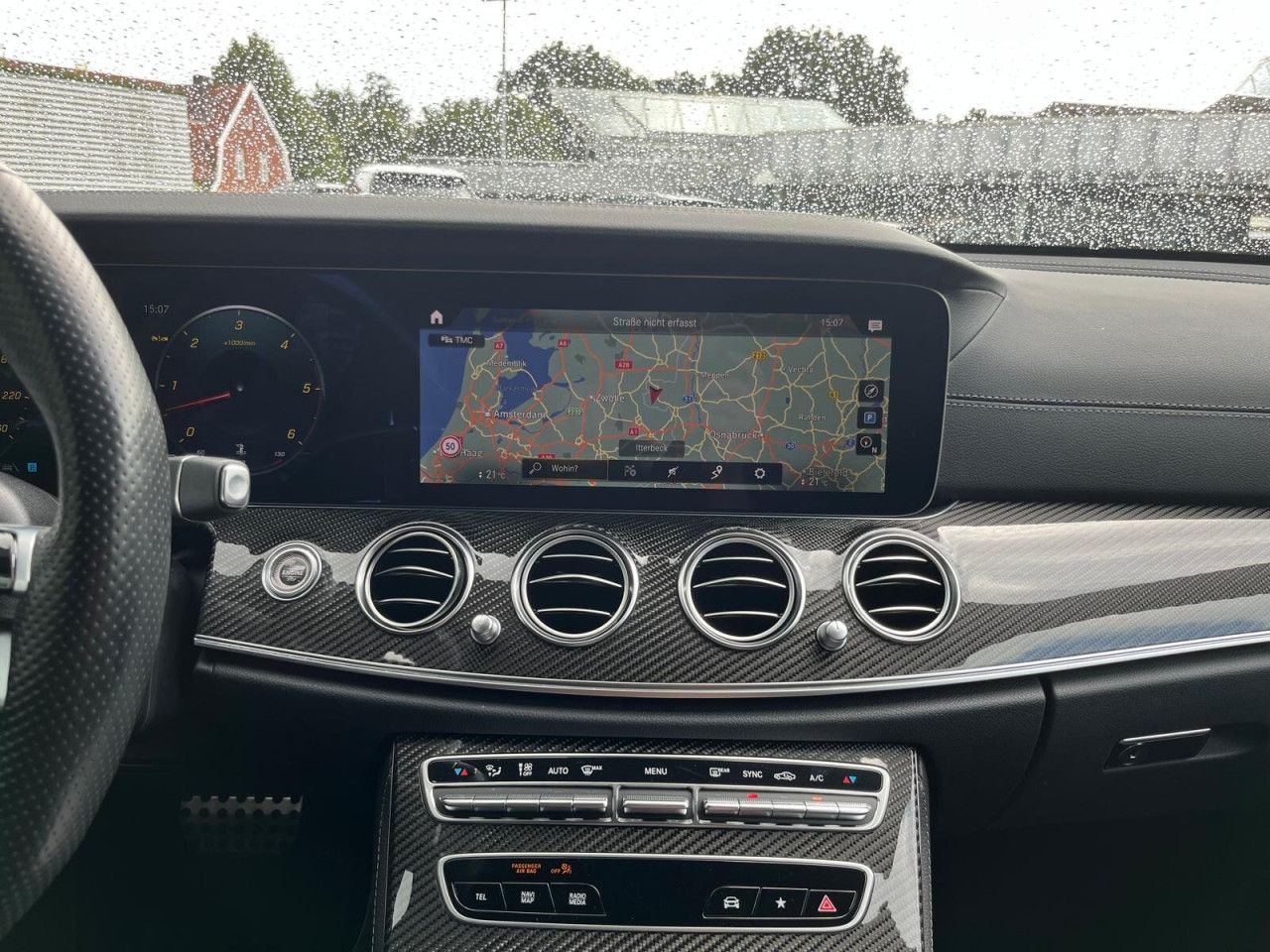 Mercedes-Benz E-Klasse – Bild 15