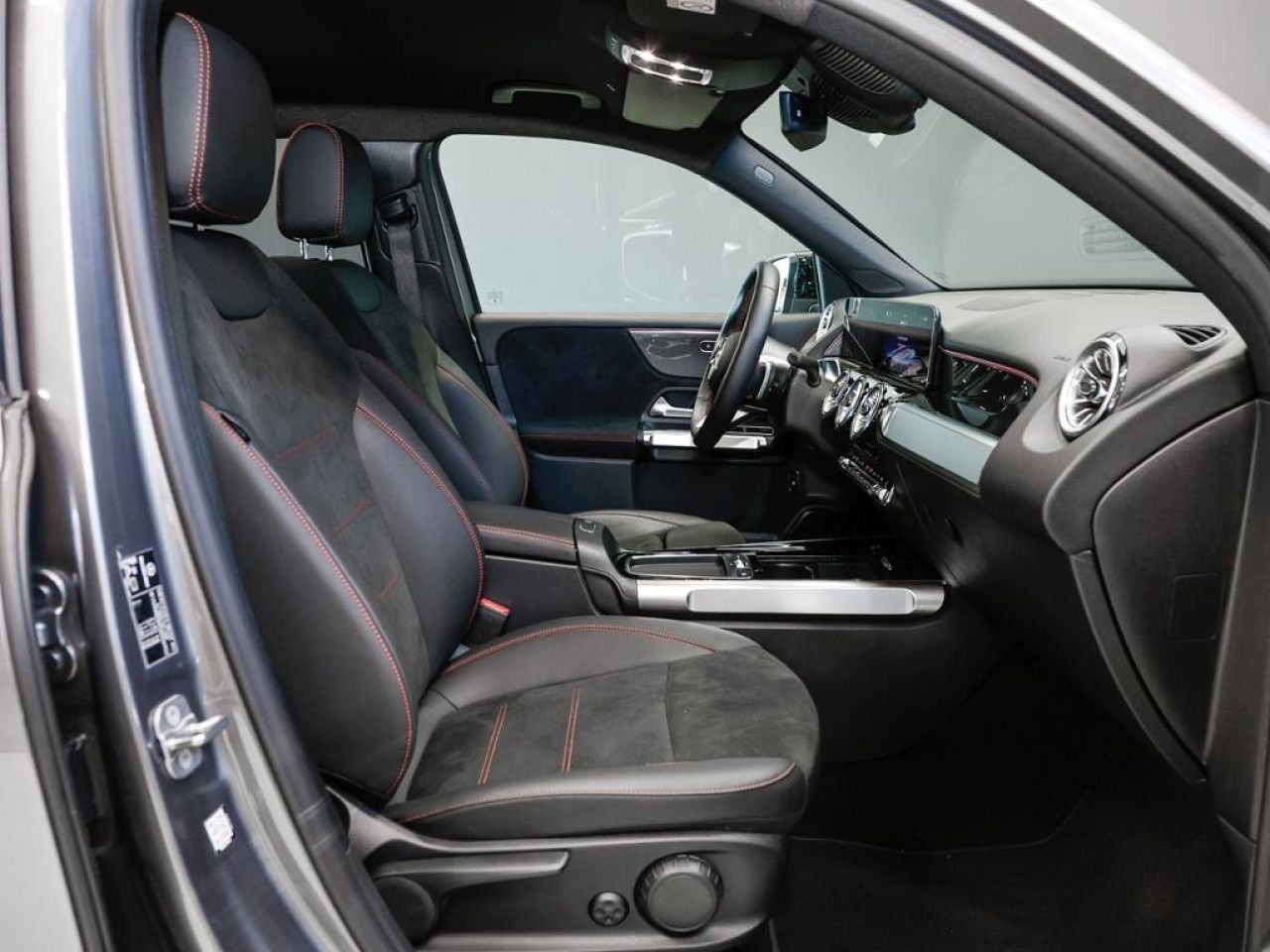 Mercedes-Benz GLB – Bild 8