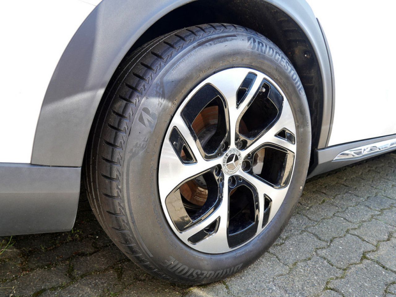 Mercedes-Benz E-Klasse – Bild 10