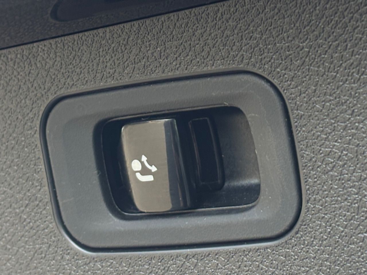 Mercedes-Benz E-Klasse – Bild 14
