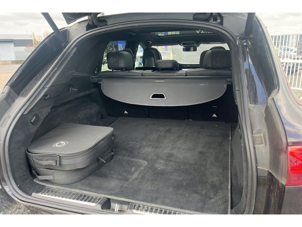 Photo du v&eacute;hicule 9 / 18