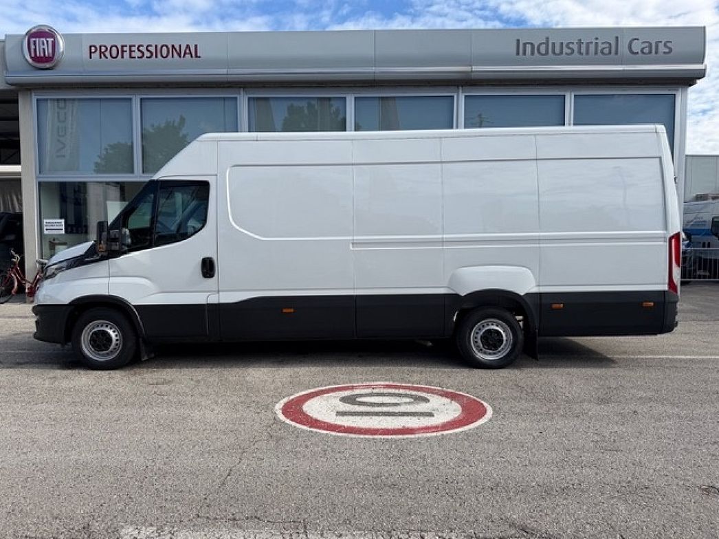 IVECO | Daily 35S16