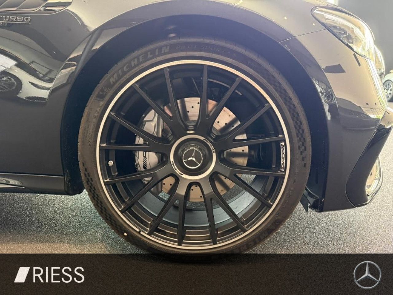 Mercedes-Benz E-Klasse – Bild 9