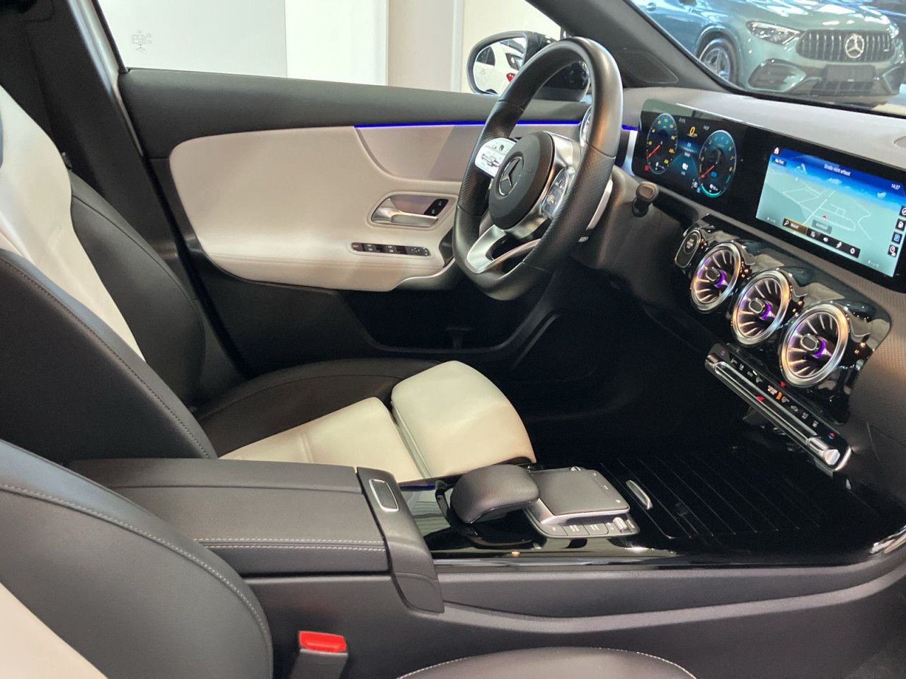 Fahrzeugbild 16 / 21