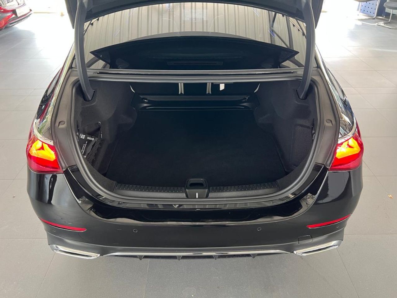 Mercedes-Benz E-Klasse – Bild 11