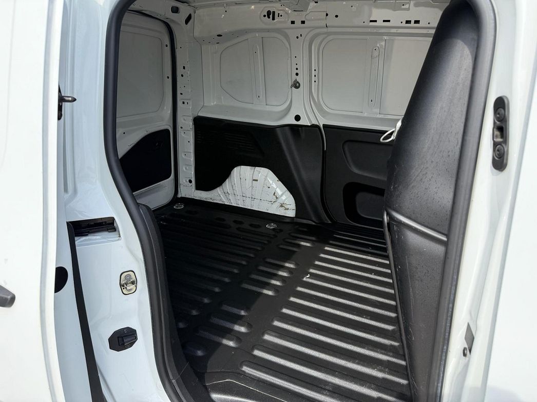 Citroen | BERLINGO M CLUB 130 EAT 8
