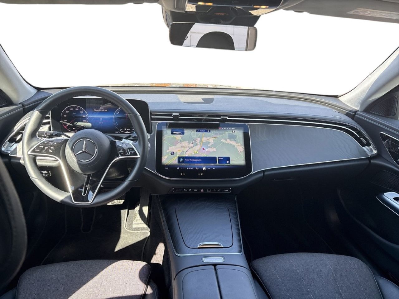 Mercedes-Benz E-Klasse – Bild 8