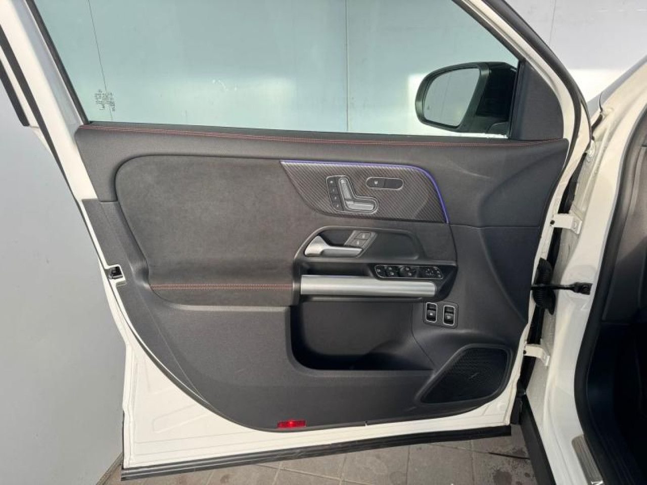 Photo du v&eacute;hicule 14 / 18