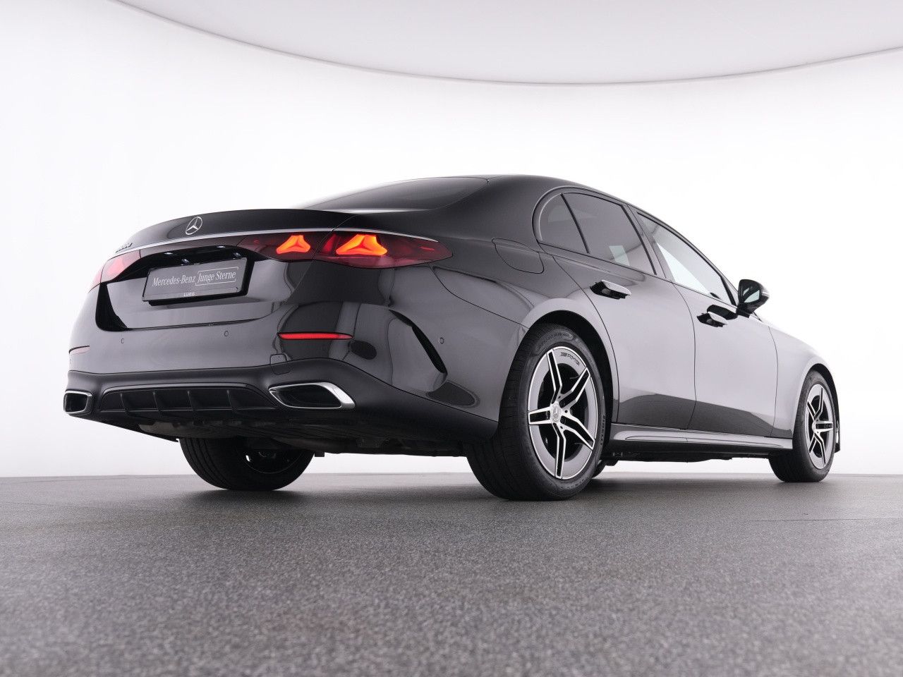 Mercedes-Benz E-Klasse – Bild 7