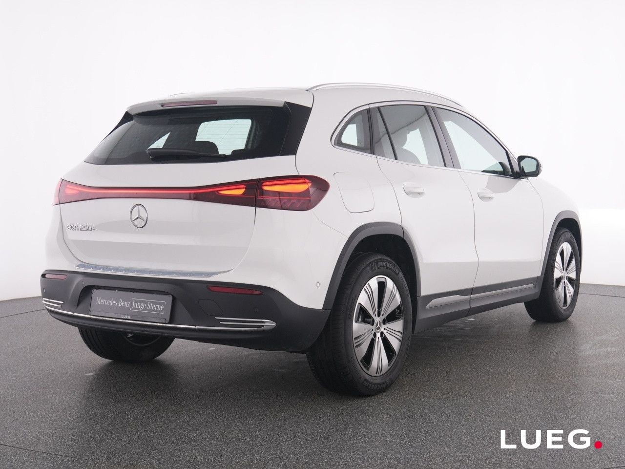 Mercedes-Benz EQA – Bild 2