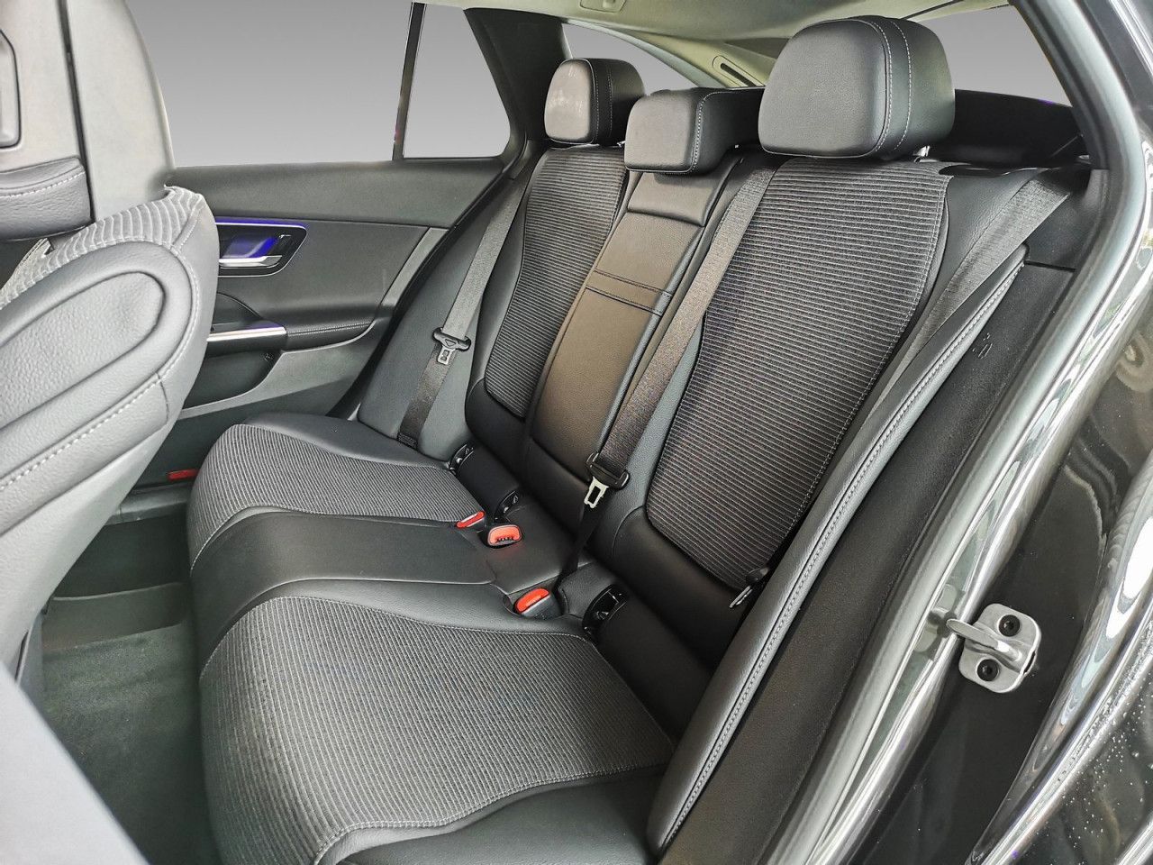 Mercedes-Benz C-Klasse – Bild 21