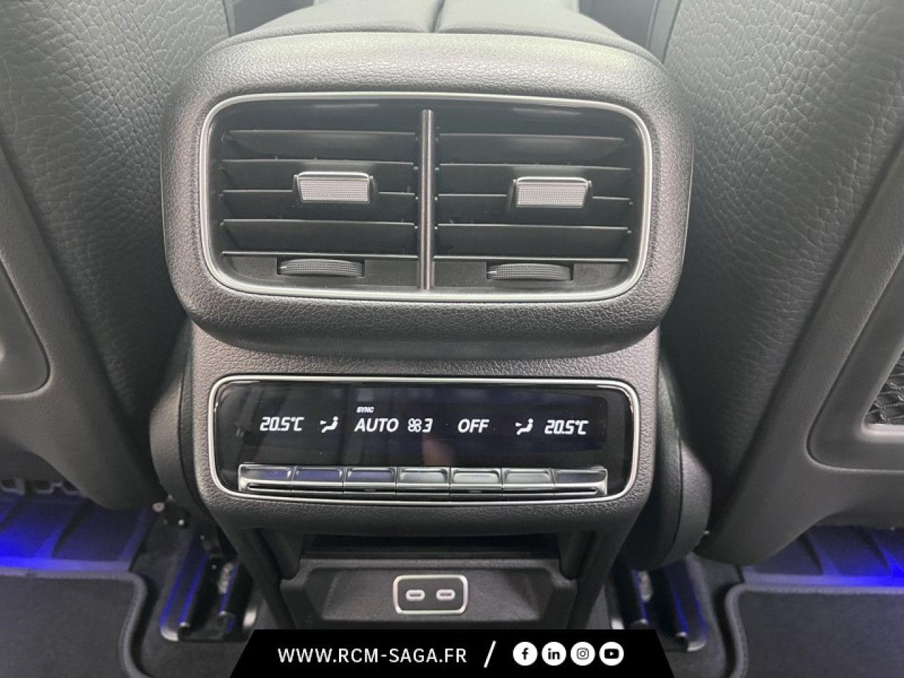 Photo du v&eacute;hicule 18 / 18