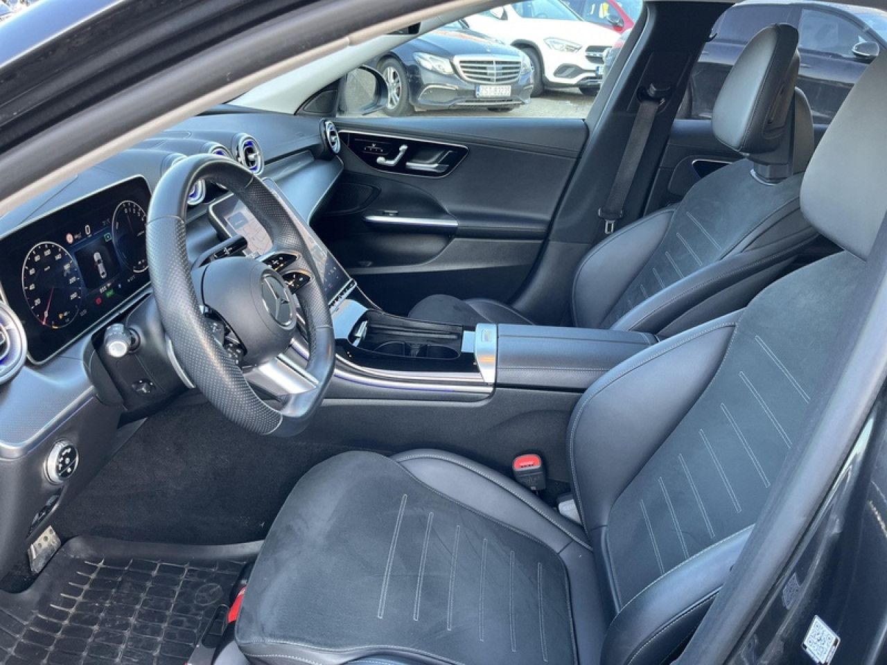 Zdjęcie pojazdu 10 / 17