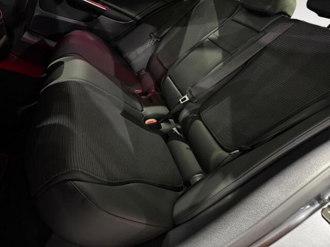 Imagem do veículo 12 / 15