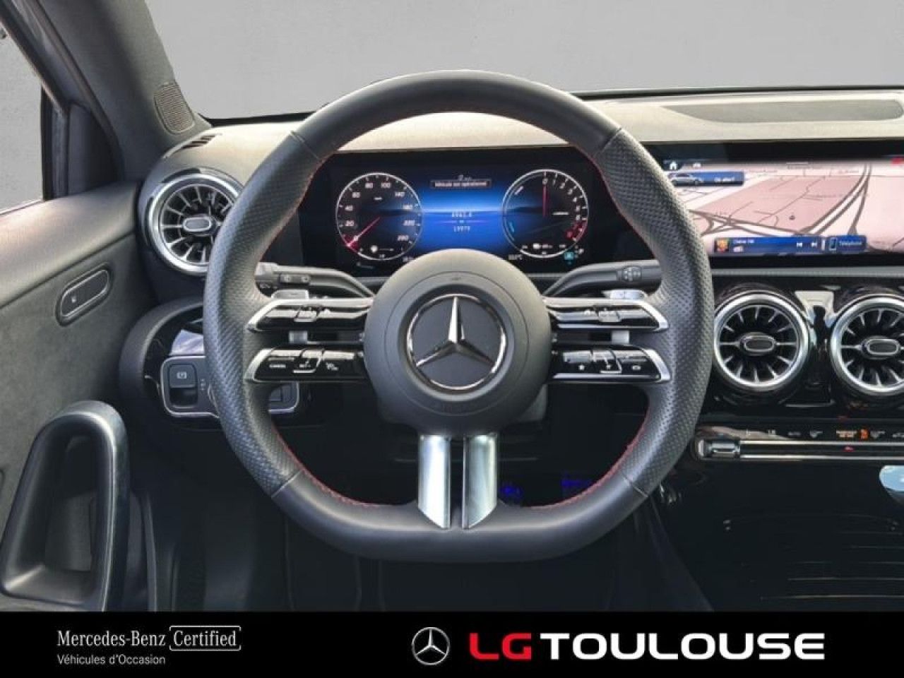 Photo du v&eacute;hicule 14 / 18