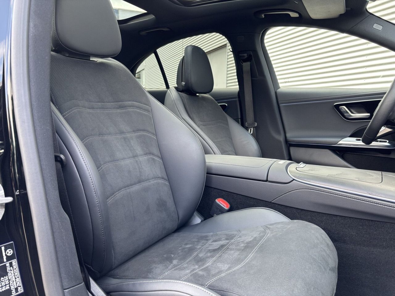 Mercedes-Benz E-Klasse – Bild 16