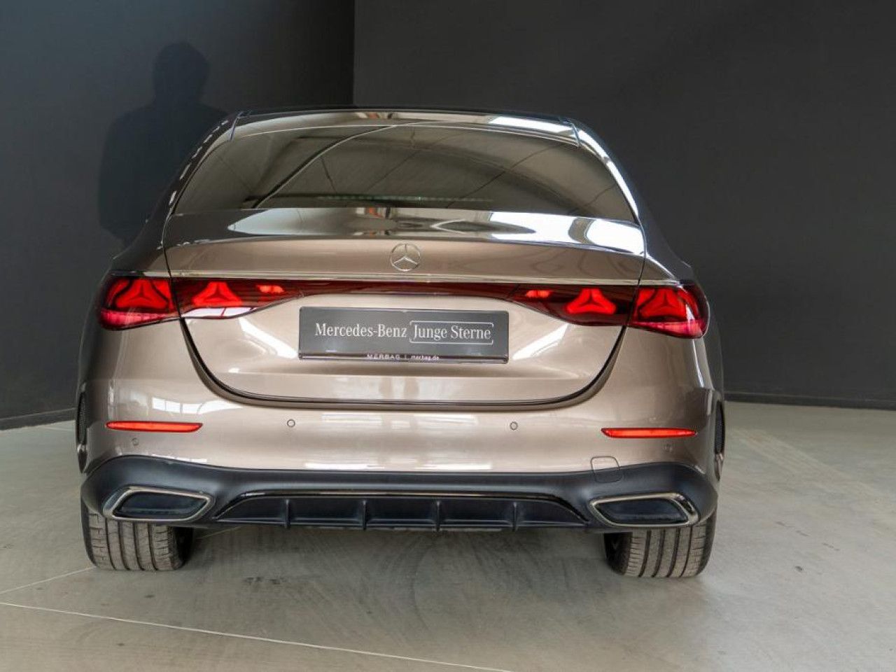 Mercedes-Benz E-Klasse – Bild 4