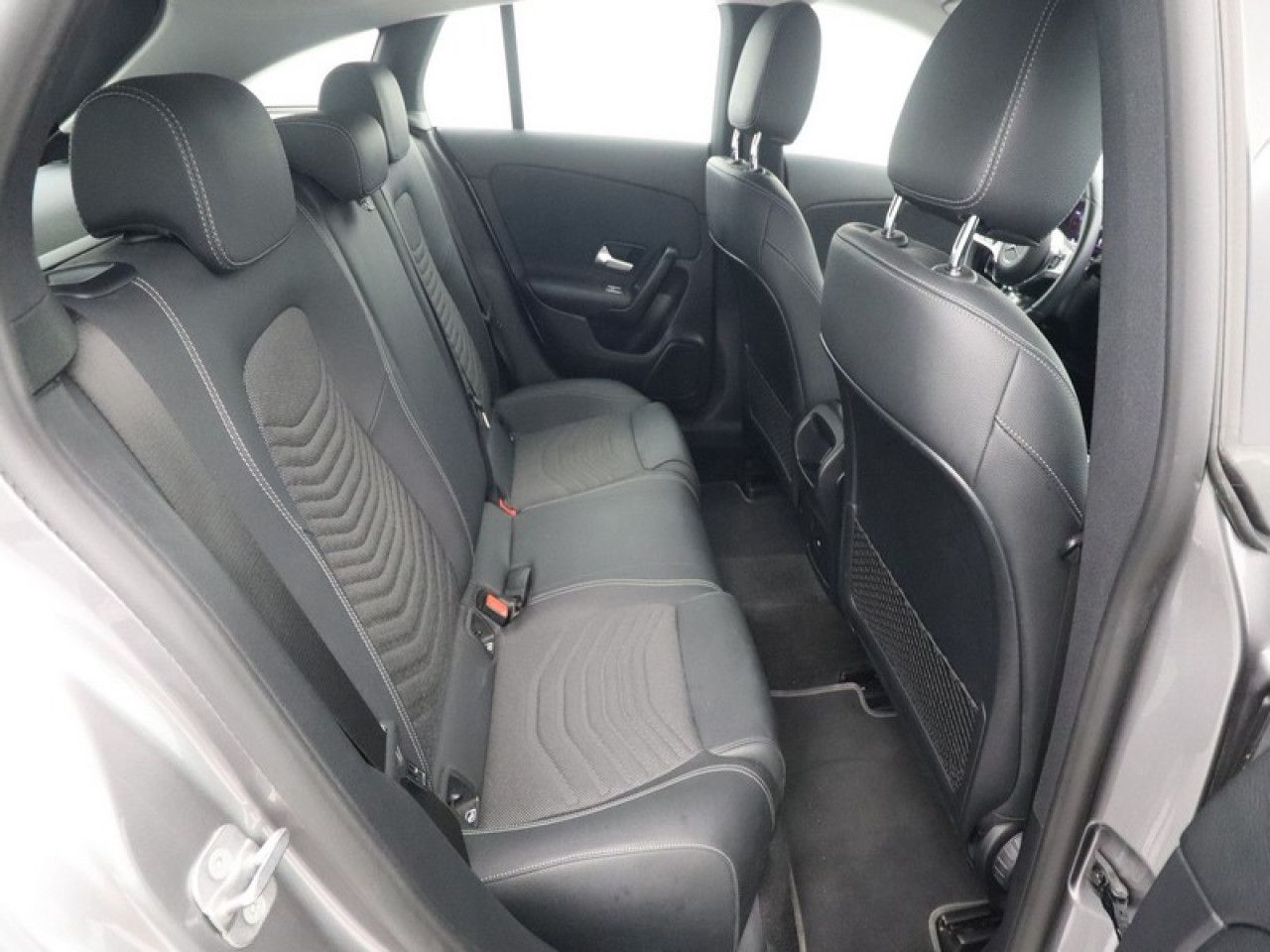 Imagem do veículo 16 / 17