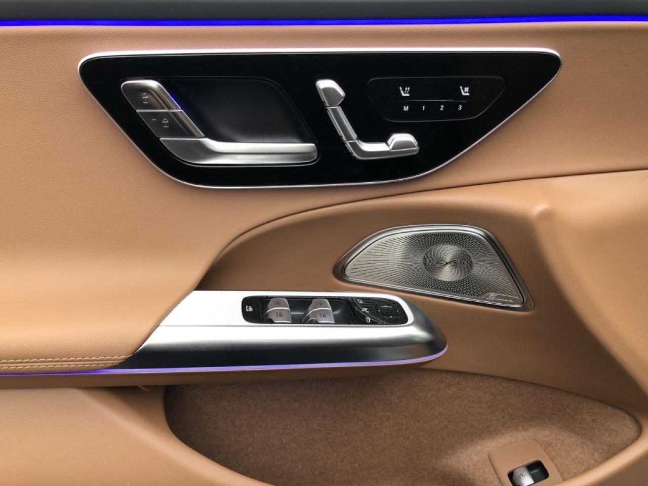 Mercedes-Benz E-Klasse – Bild 15