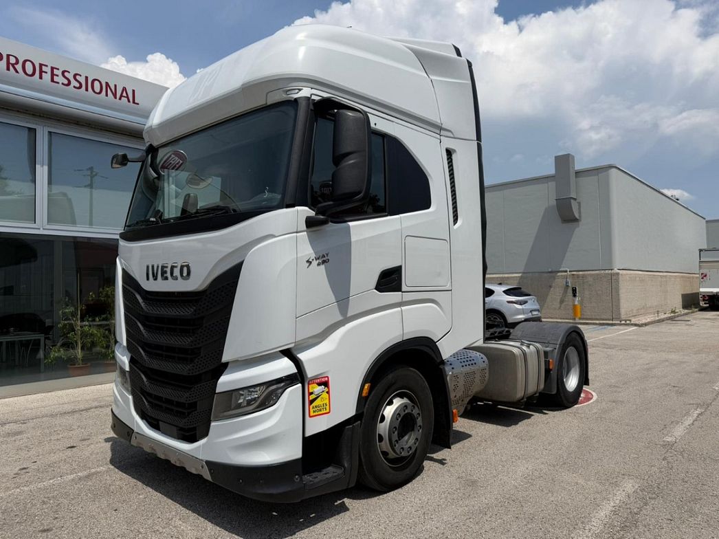 IVECO | IVECO S-WAY AS440S49T/P TRATTORE STRADALE