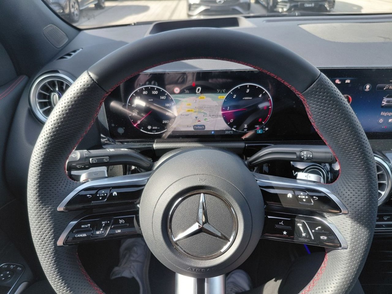 Photo du v&eacute;hicule 18 / 18